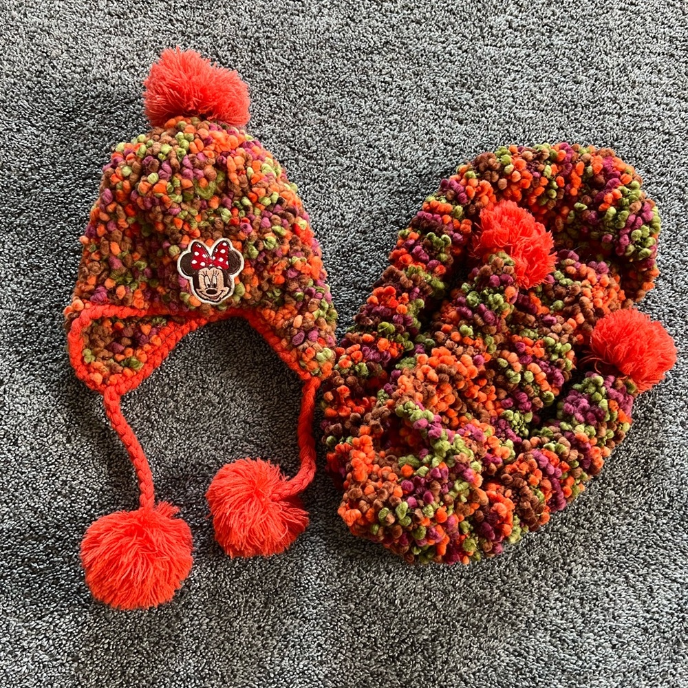 Disney Minnie Mouse Matching Beanie and Neck Warmer for Toddlers Crochet
